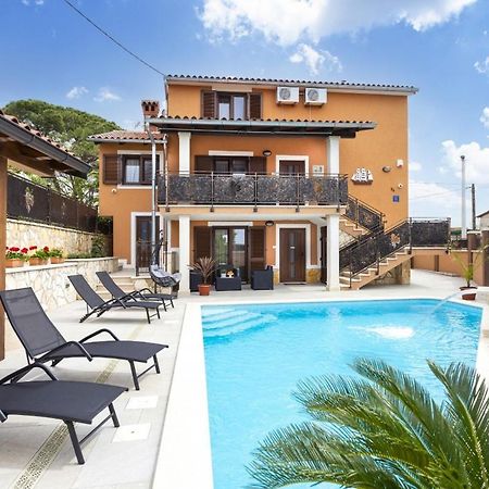 Villa Vita In Porec - Haus Fuer 6-8 Personen Kaštelir Buitenkant foto