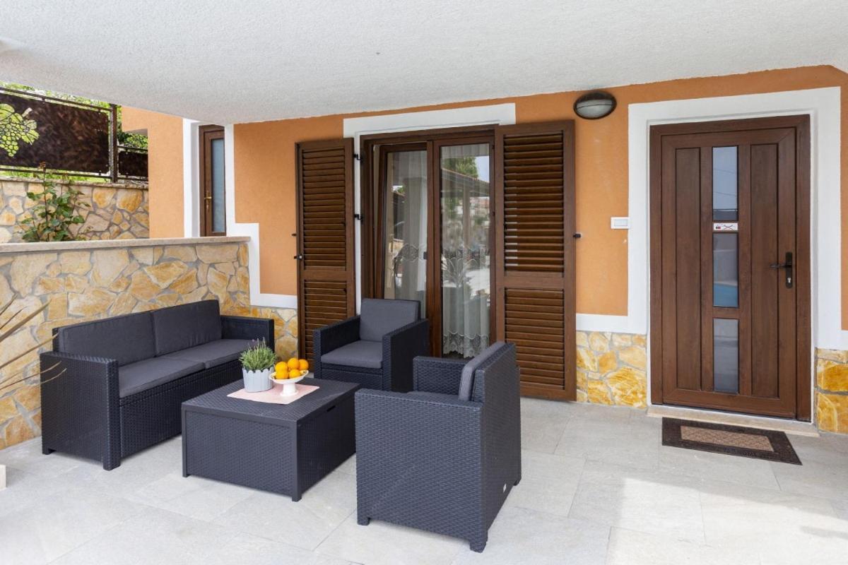 Villa Vita In Porec - Haus Fuer 6-8 Personen Kaštelir Buitenkant foto